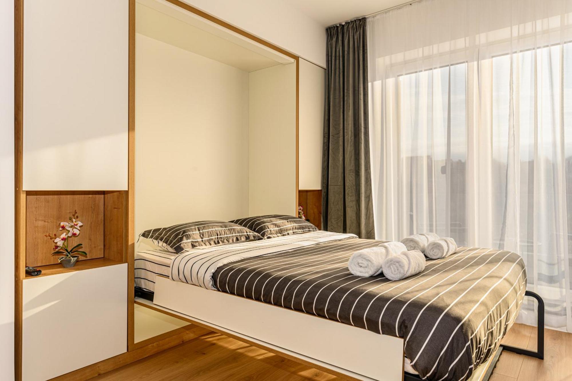 Luxury Landing Apartments Complex Qualis Брашов Екстер'єр фото